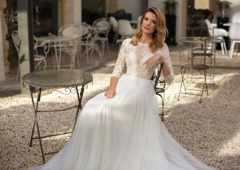 Leeonway Brautkleid Langarm A-Linie - Elegantes Hochzeitskleid Mit V-Ausschnitt
